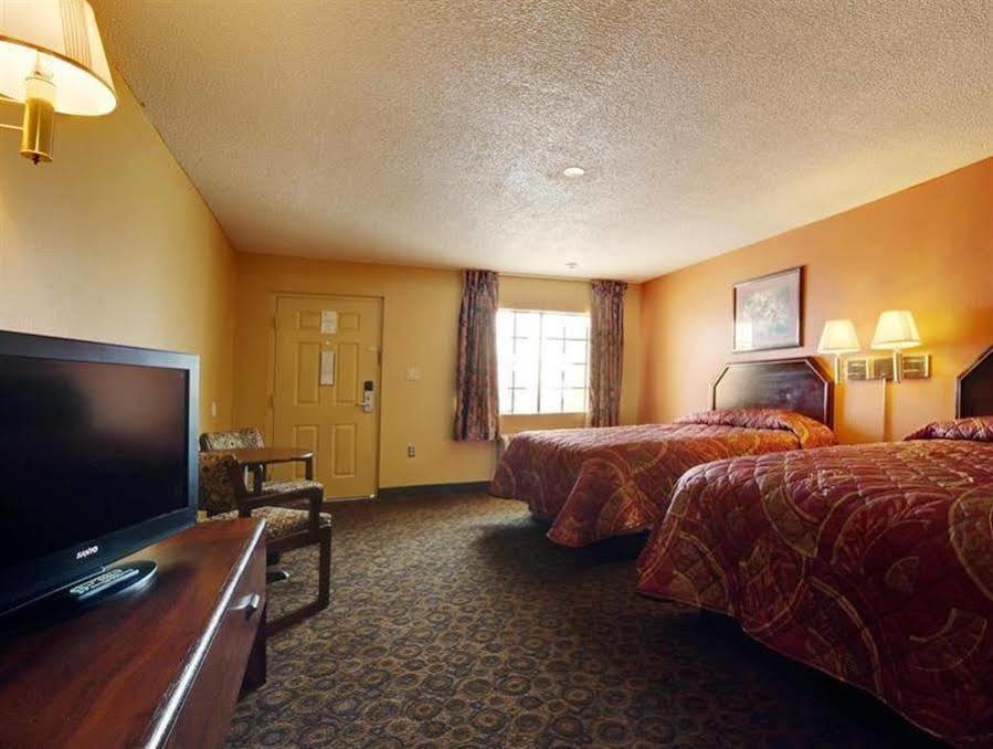 Americas Best Value Inn And Suites Greenwood Exterior photo